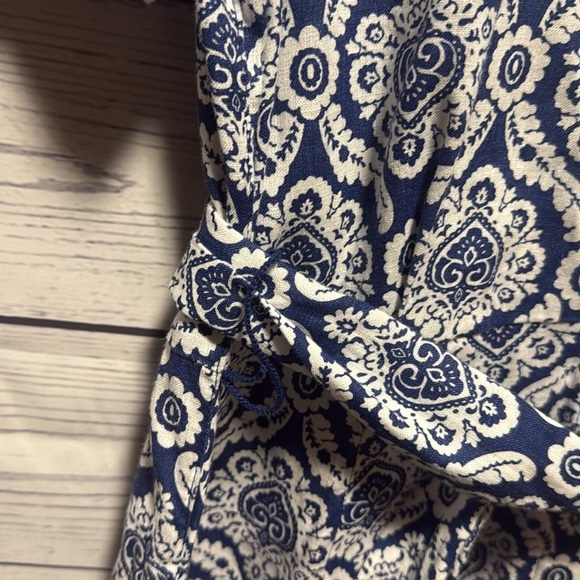 Sigrid Olsen 100% linen buttondown dress - Picture 6 of 6